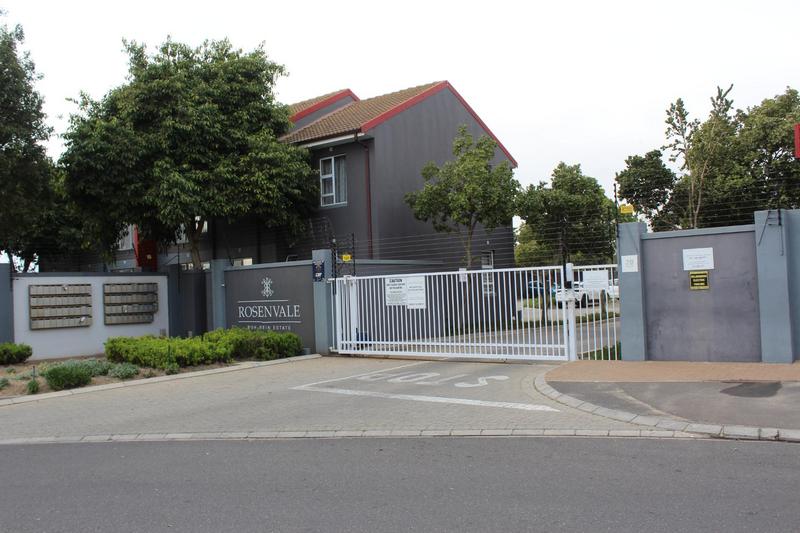 2 Bedroom Property for Sale in Buhrein Western Cape